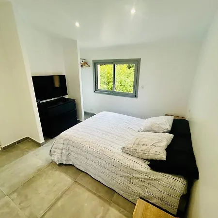 Lovely With Garden Fabrègues